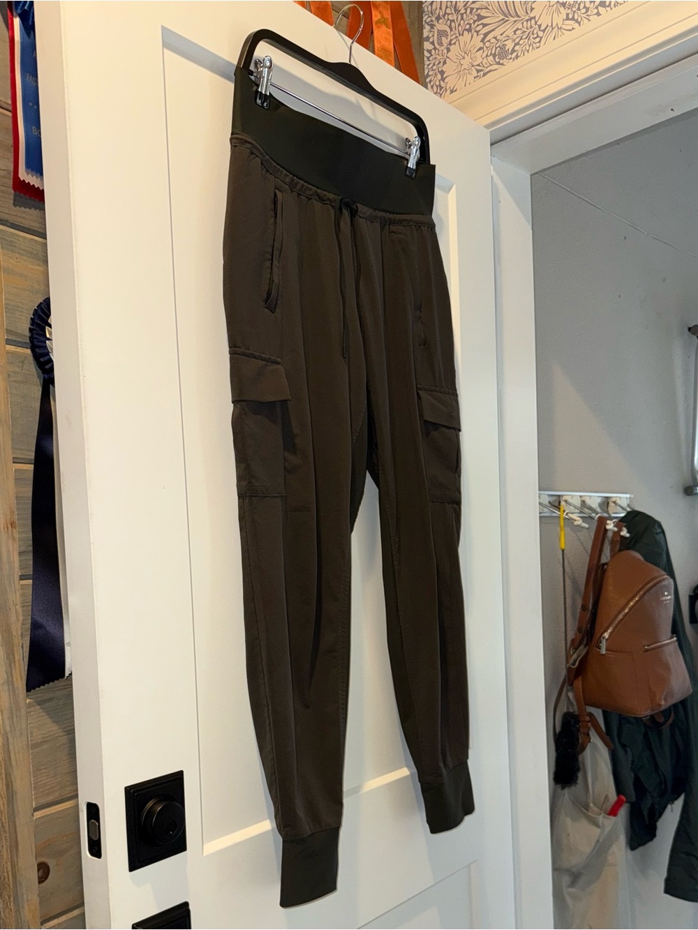 Athleta Olive Sutton Cargo Joggers with Drawstring - Picture 4 of 8
